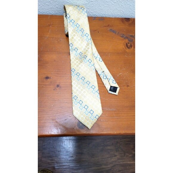 Michael Kors Mens Yellow & Blue Geometric Pattern Silk Tie - Picture 1 of 5